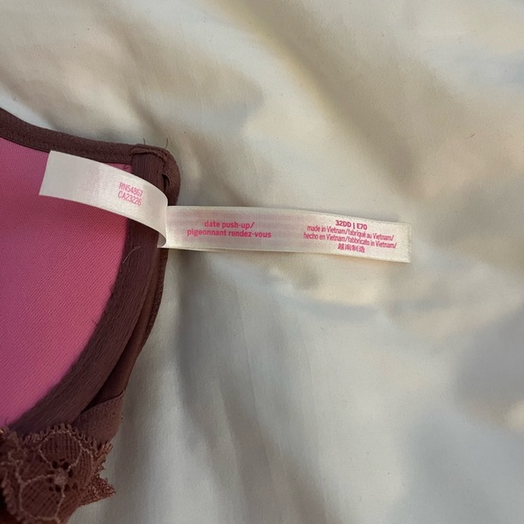 Victoria’s Secret bra - Picture 4 of 4